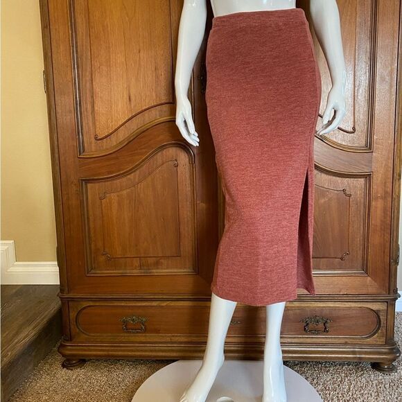 Revamped Knit Sweater Skirt Set Maxi Skirt & Matching Crop Sweater Set M/L 👒 - Picture 4 of 7
